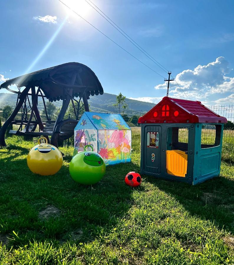 A-Frame Bucovina- Paradis Bucovinean Capu Cîmpului 外观 照片